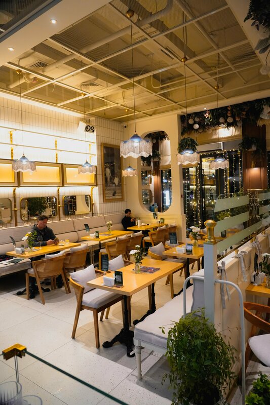 Iconic Cafe & Boutique фото 2